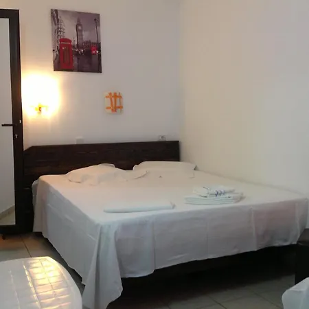 De Inchiriat Sandra Гостевой дом 3*