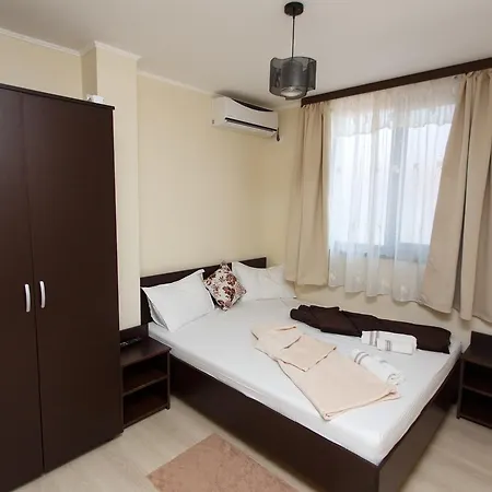 Гостевой дом De Inchiriat Sandra