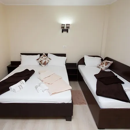 De Inchiriat Sandra 3* Костинешти