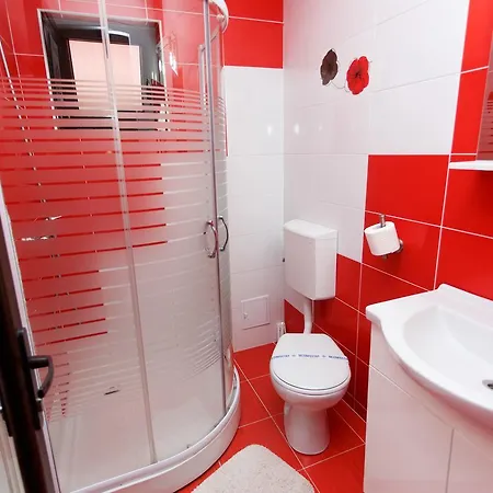 De Inchiriat Sandra Гостевой дом