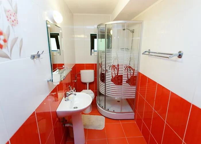 De Inchiriat Sandra 招待所