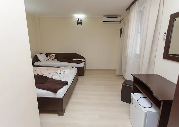 招待所 De Inchiriat Sandra