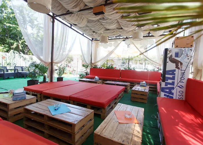 招待所 De Inchiriat Sandra