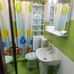 De Inchiriat Sandra Guest house