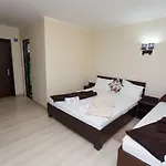 De Inchiriat Sandra Guest house Costinesti