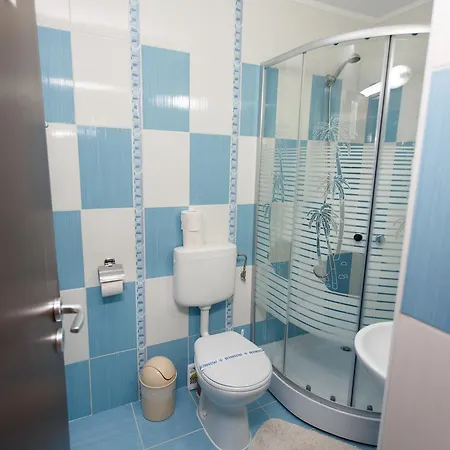 Pensiune De Inchiriat Sandra