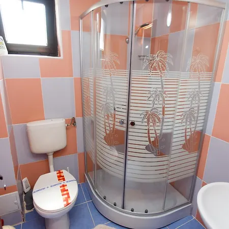 Pensiune De Inchiriat Sandra