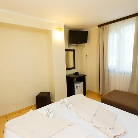 De Inchiriat Sandra 3*