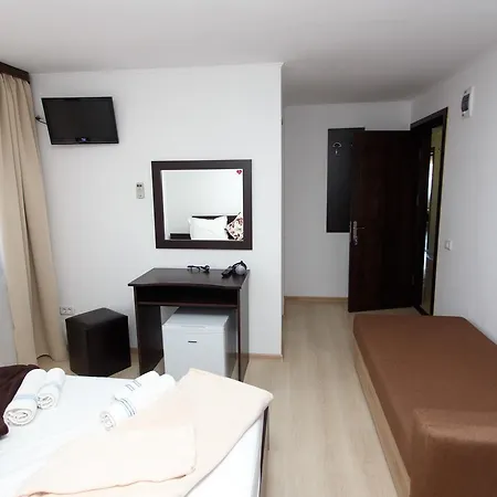 De Inchiriat Sandra Pensiune