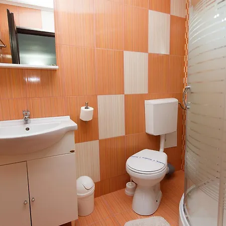 Pensiune De Inchiriat Sandra