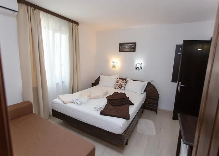 Pensiune De Inchiriat Sandra 3*